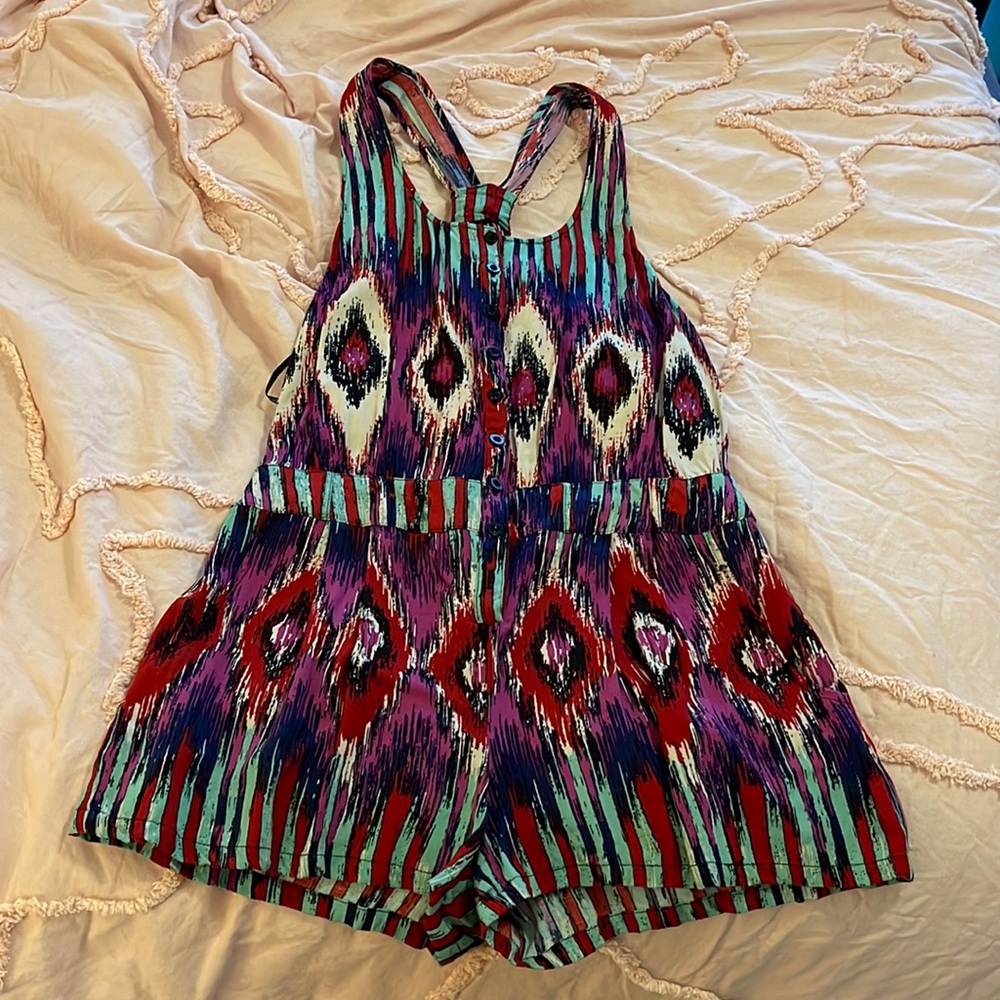 FORVER 21 Multi-colored Sleeveless Romper Size M